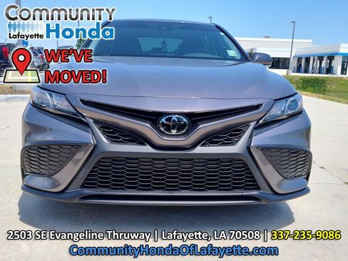 Used 2022 Toyota Camry SE FWD image 15