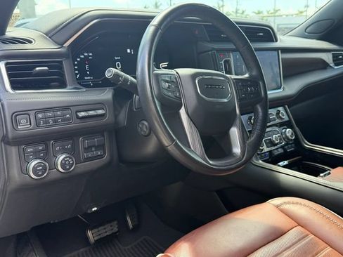Certified 2023 GMC Yukon XL Denali Ultimate AWD/4WD image 13