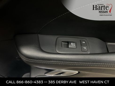 Used 2017 Dodge Challenger SXT Plus image 32