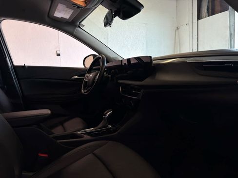 Certified 2024 Buick Encore GX Sport Touring image 27