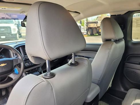 Used 2015 Chevrolet Colorado W/T RWD image 22