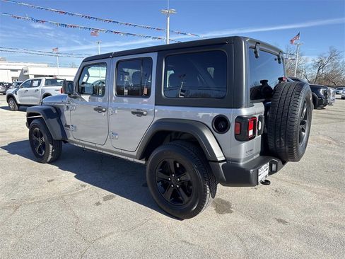 Used 2021 Jeep Wrangler Unlimited Sport image 3