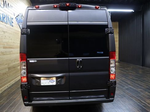 Used 2024 RAM ProMaster 3500 w/ Advanced Safety Group FWD image 4