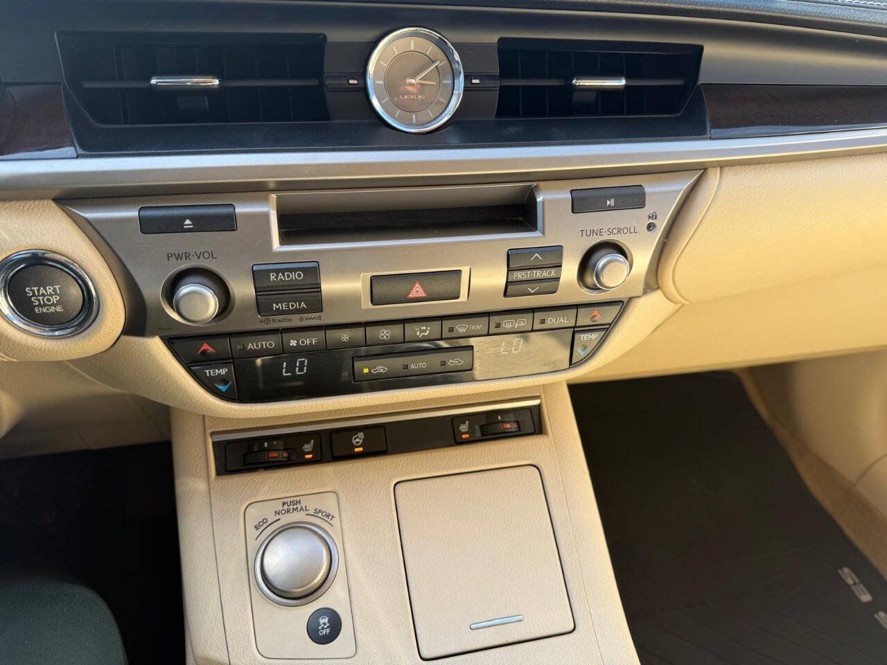 Used 2013 Lexus ES 350 w/ Premium Pkg FWD image 13
