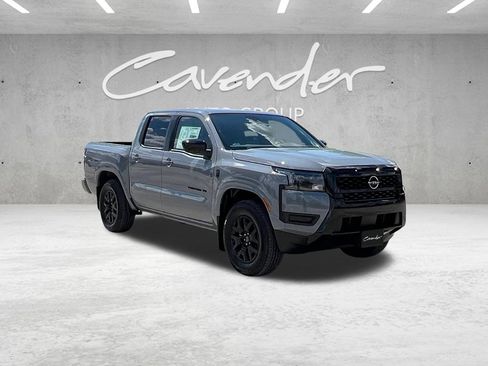 New 2027 Nissan Frontier SV RWD image 2