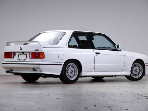 Used 1988 BMW M3 Coupe image 2