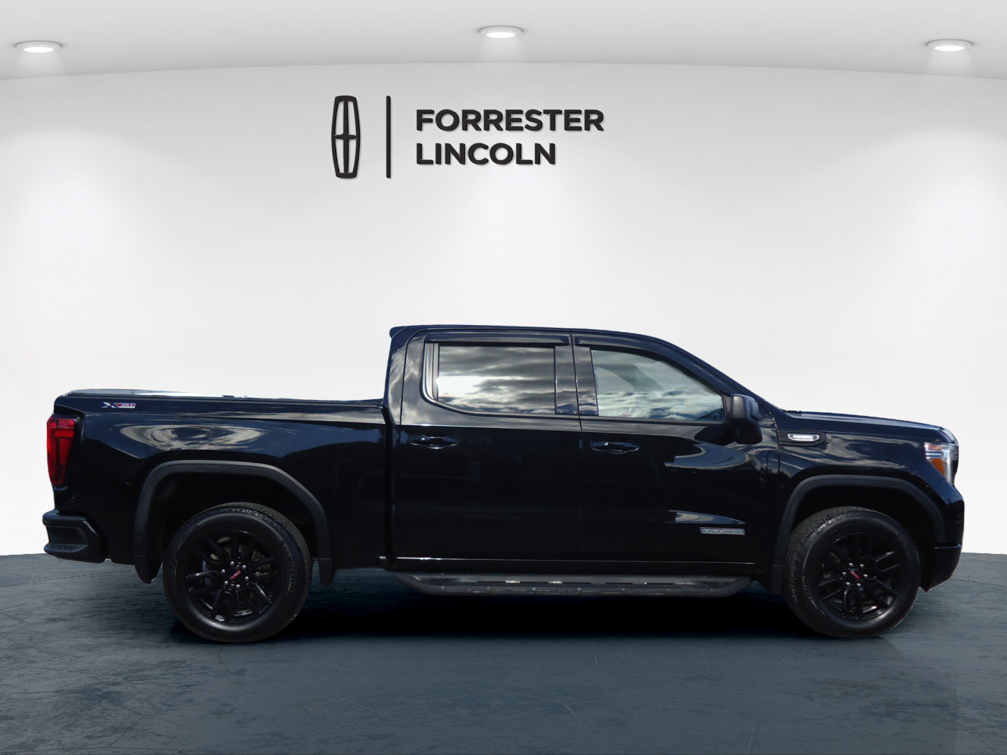 Used 2021 GMC Sierra 1500 Elevation w/ Preferred Package AWD/4WD image 2