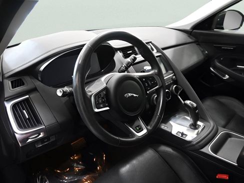 Used 2019 Jaguar E-PACE SE AWD/4WD image 10