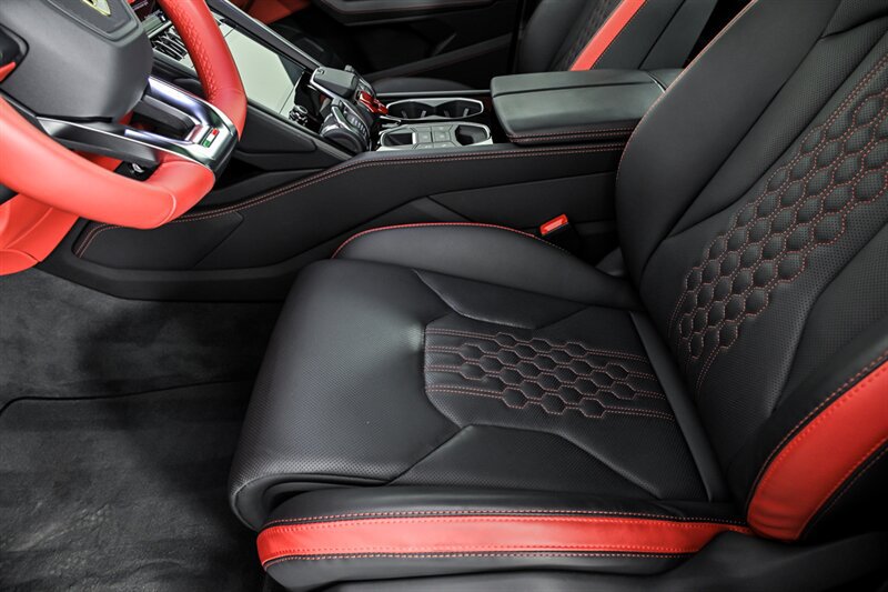 Used 2023 Lamborghini Urus S AWD/4WD image 26