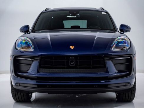 New 2026 Porsche Macan image 6