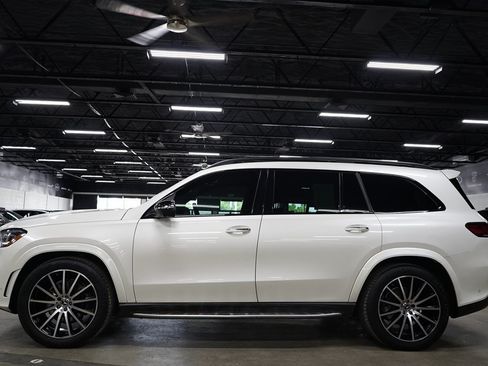 Used 2023 Mercedes-Benz GLS 450 4MATIC image 2