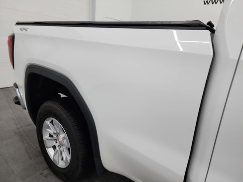Used 2019 GMC Sierra 1500 SLE image 25