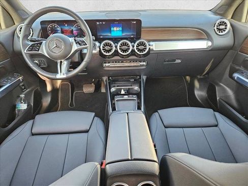 Certified 2026 Mercedes-Benz GLB 250 image 17