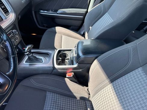 Used 2023 Dodge Charger SXT RWD image 18