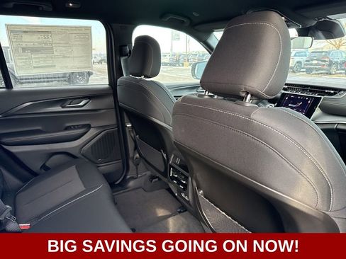 New 2025 Jeep Grand Cherokee Laredo image 43