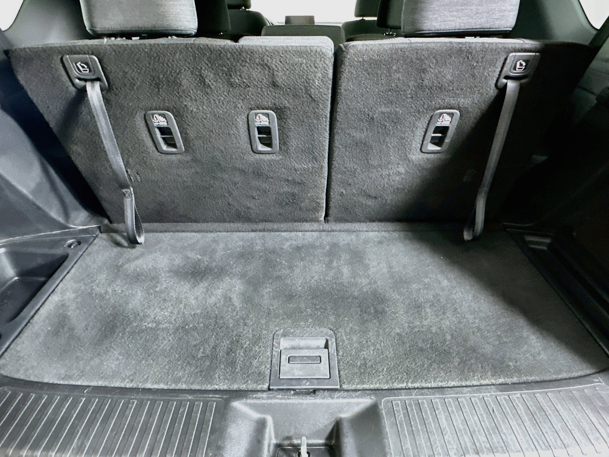 Used 2025 Honda Pilot Sport image 28