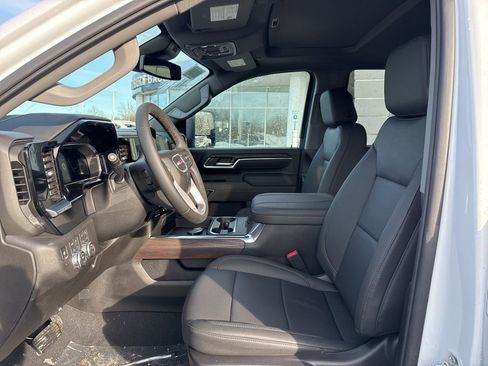 New 2026 GMC Sierra 2500 SLT w/ SLT Premium Package image 9