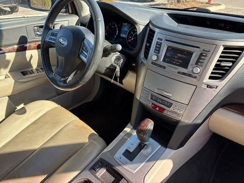 Used 2013 Subaru Legacy 2.5i Limited image 7