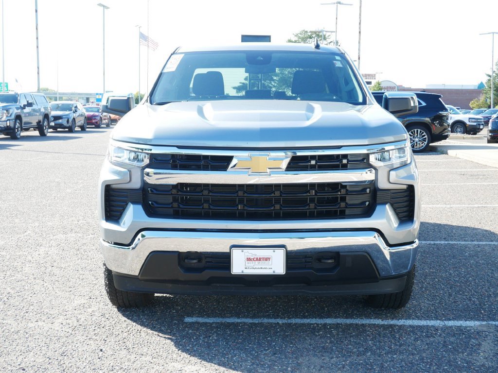 Used 2025 Chevrolet Silverado 1500 LT w/ Z71 Off-Road Package AWD/4WD image 4