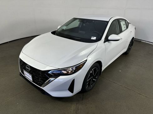 Used 2025 Nissan Sentra SV image 23