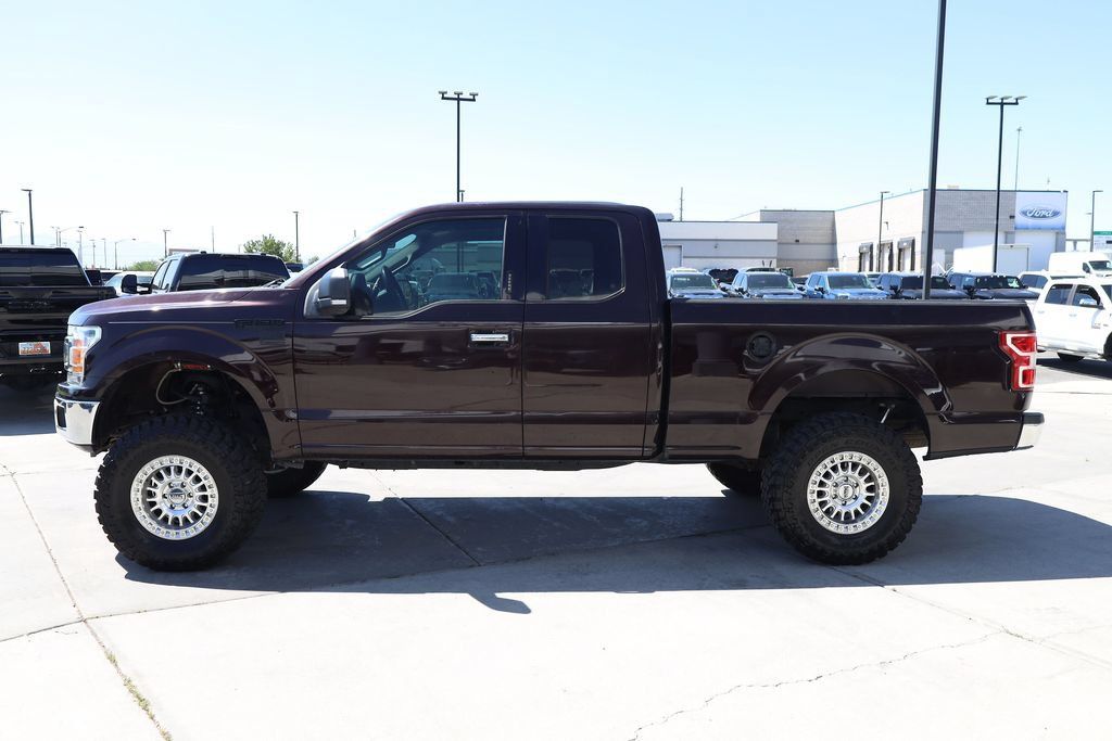 Used 2018 Ford F150 XLT w/ Equipment Group 302A Luxury RWD image 3