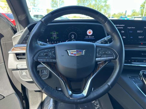 Certified 2024 Cadillac Escalade Premium Luxury w/ Performance Package image 15