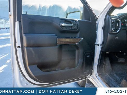 Used 2021 Chevrolet Silverado 1500 High Country w/ Technology Package image 14