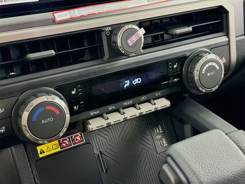 Used 2025 Toyota 4Runner TRD Off-Road Premium w/ Tow Technology Package image 10