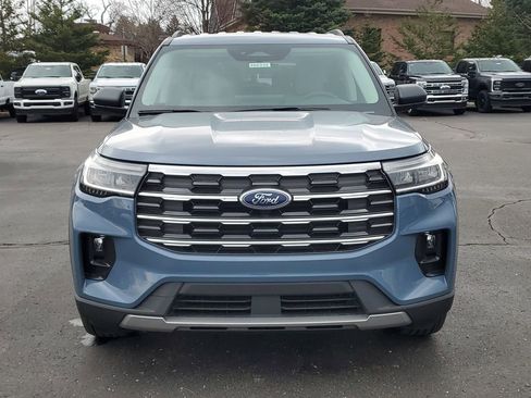 New 2026 Ford Explorer Active w/ Active Comfort Package image 2