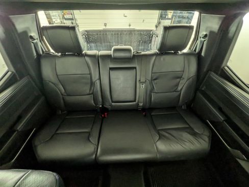 Used 2024 Toyota Tundra Platinum AWD/4WD image 30