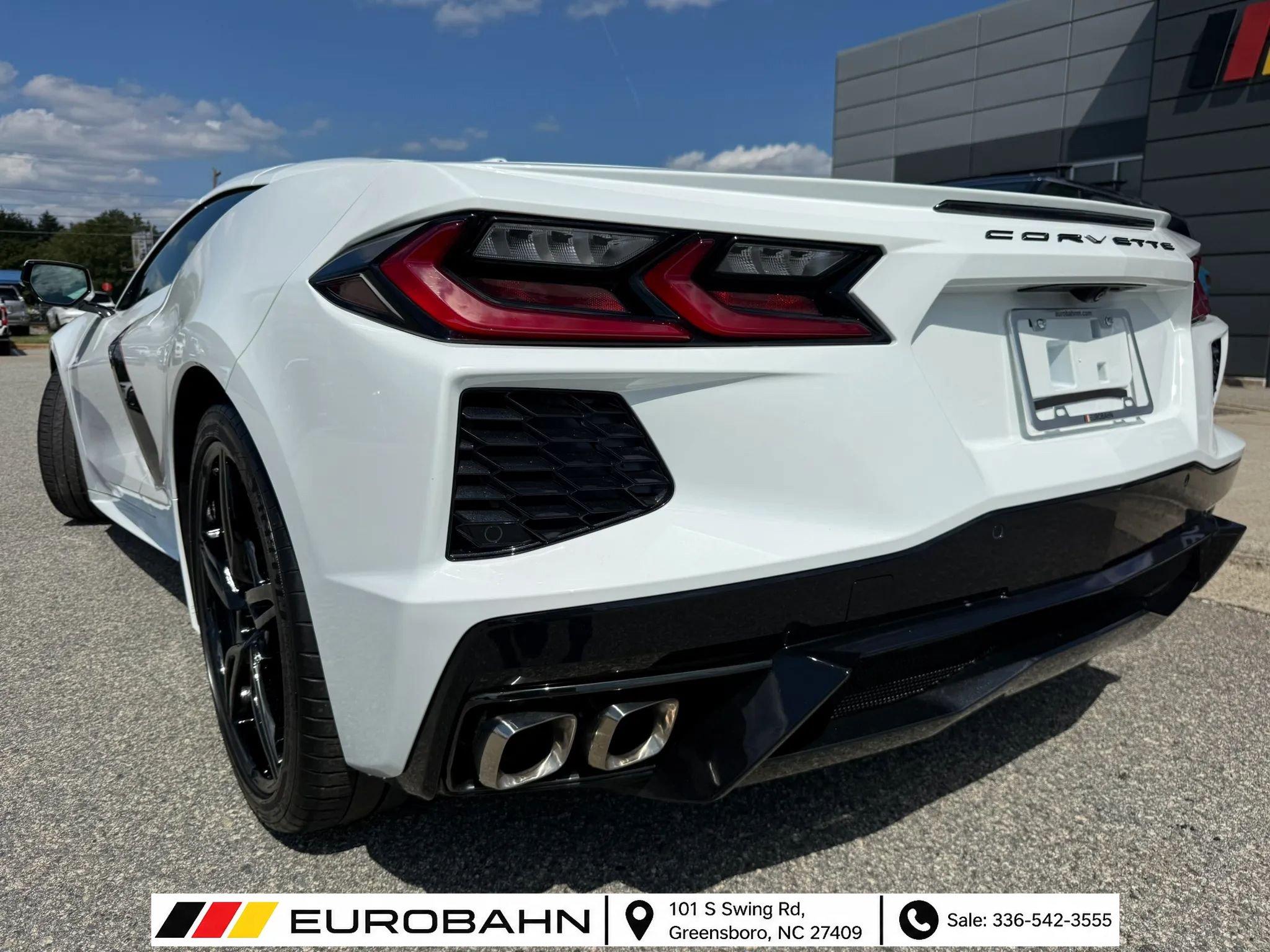 Used 2024 Chevrolet Corvette Stingray Premium Conv w/ 3LT RWD image 3