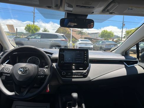 Used 2021 Toyota Corolla LE FWD image 10