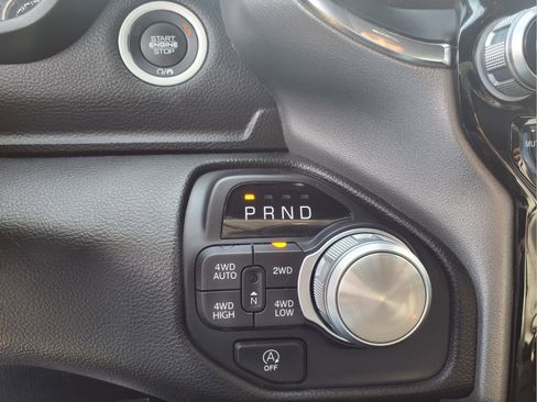 Used 2025 RAM 1500 Laramie image 17