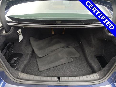 Used 2023 BMW 540i w/ Premium Package image 17