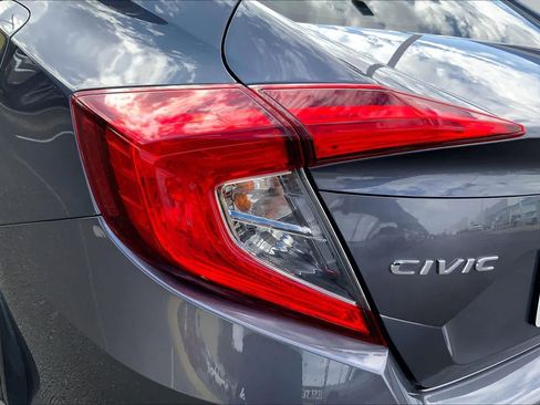 Used 2020 Honda Civic LX image 29