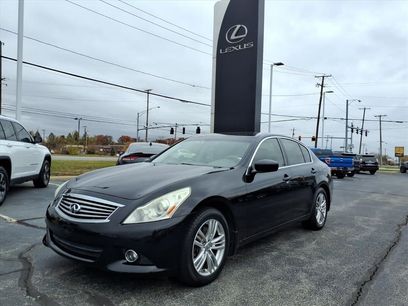 Used 2013 INFINITI G37 x w/ Premium Pkg