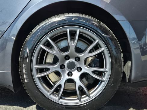 Used 2021 Tesla Model S Plaid image 8