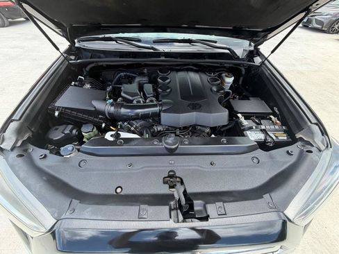 Used 2016 Toyota 4Runner Limited RWD image 4