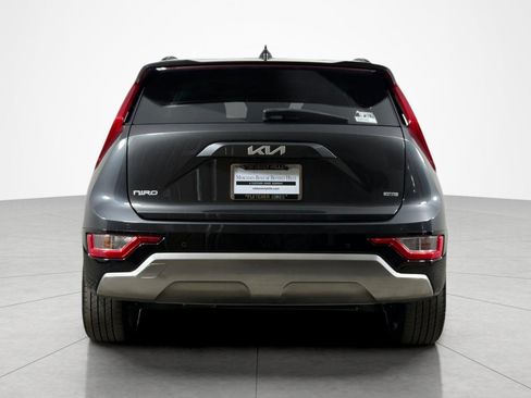 Used 2023 Kia Niro EX Touring FWD image 4