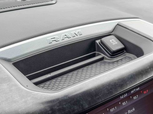 Used 2021 RAM 1500 Big Horn image 27