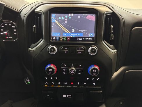 Used 2021 GMC Sierra 1500 Denali w/ Technology Package AWD/4WD image 16