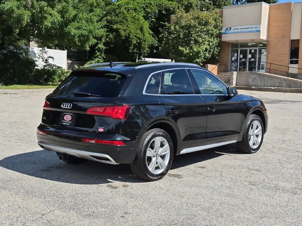 Used 2019 Audi Q5 2.0T Premium Plus w/ Premium Plus Package AWD/4WD image 3
