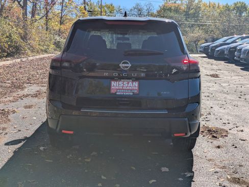 New 2026 Nissan Rogue SV w/ Cold Weather Package image 7