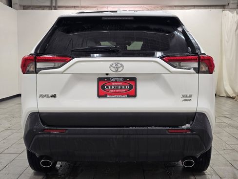 Certified 2021 Toyota RAV4 XLE w/ Convenience Package image 15
