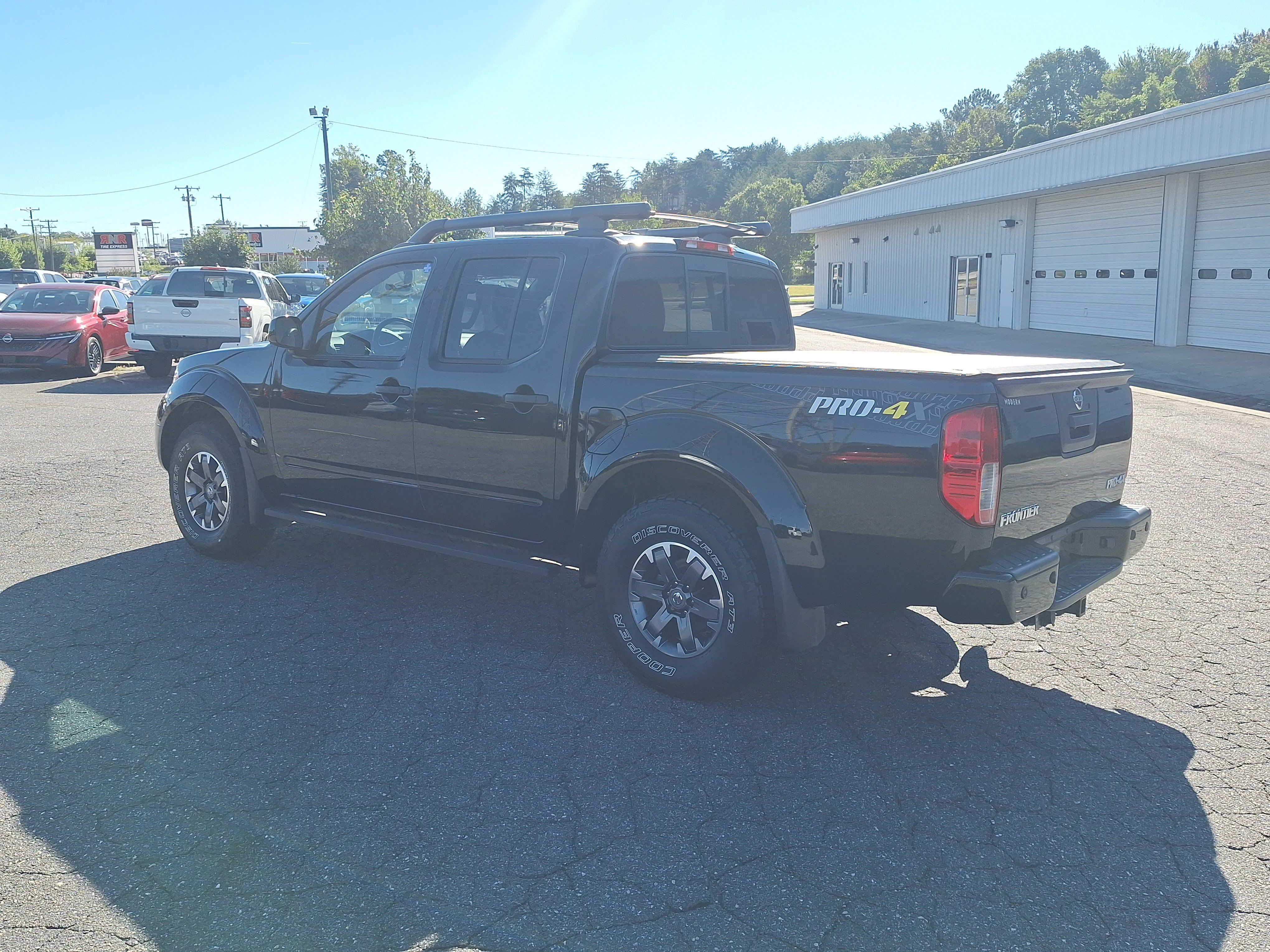 Used 2020 Nissan Frontier PRO-4X w/ Pro-4x Utility Package AWD/4WD image 6