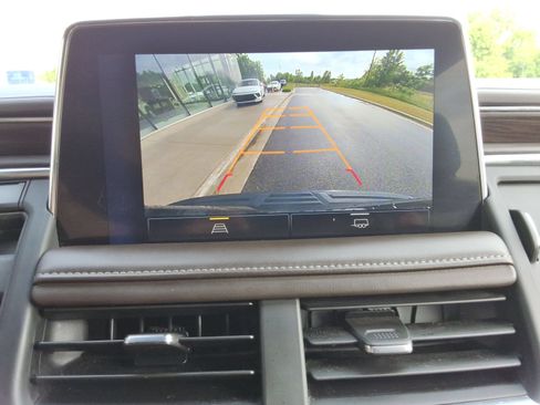 Used 2023 Chevrolet Tahoe LT AWD/4WD image 16