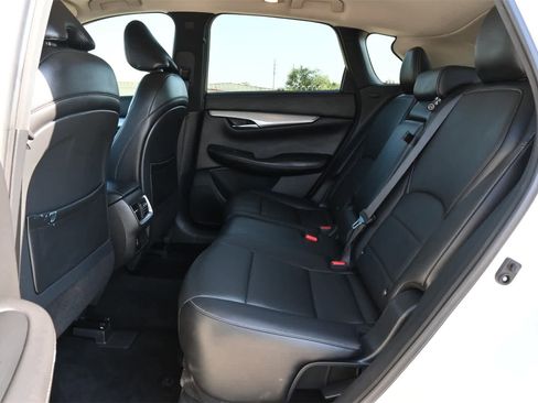 Used 2020 INFINITI QX50 Luxe w/ Navigation Package image 19