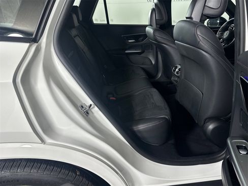 Certified 2024 Mercedes-Benz GLC 43 AMG 4MATIC image 17