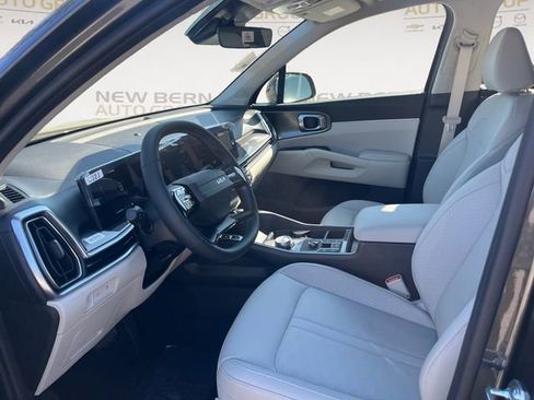New 2026 Kia Sorento EX FWD image 9