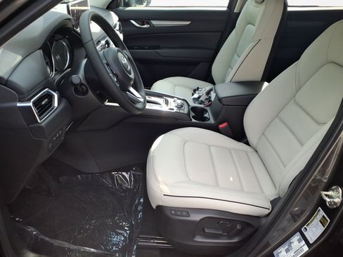 Used 2025 MAZDA CX-5 AWD 2.5 S w/ Preferred Package image 13